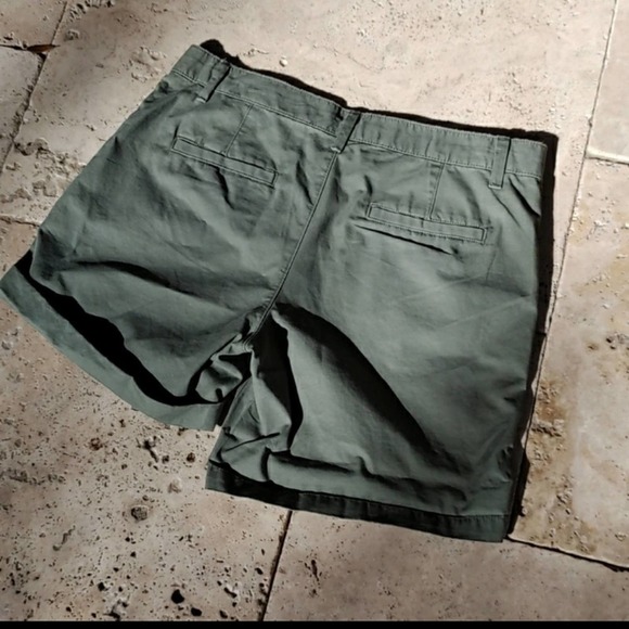 Gap Olive Girlfriend Twill Shorts Side Stripe Size 6 - Picture 6 of 10